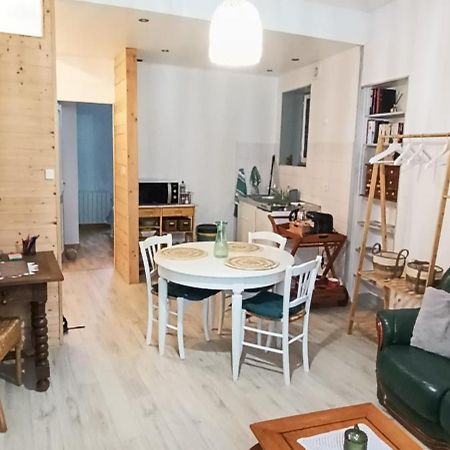 Appartement Cosy A 2 Pas Des Rues Pietonnes Чалон-Сур-Салне Экстерьер фото